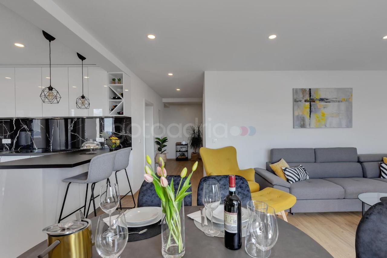 Luxurious Apartments Lara&Luka Makarska Exterior photo